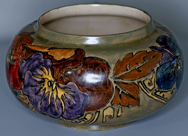 Nr.: 58, On offer decorative pottery made by Rozenburg, Description: Plateel Jar, Diameter 12,5 cm Height 6,8 cm, period: Year 1903, Decorator : J.G. Barendsen, 