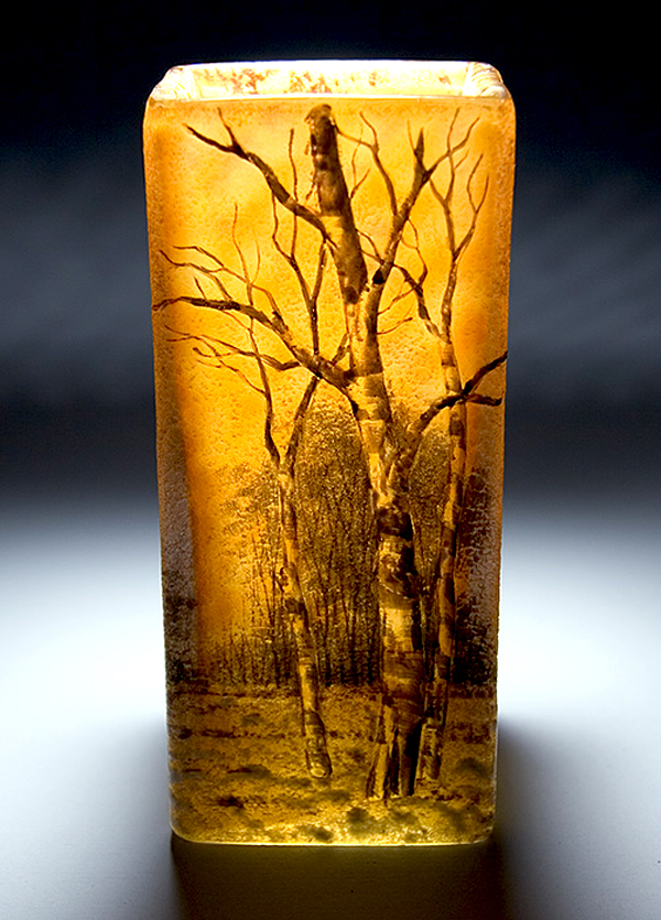 Nr.: 154, Reeds verkocht : glaskunst van Daum Nancy, Omschrijving: Glas Vaas, Hoog 12 cm Breed 5,6 cm, Periode: Onbekend, Winter landschap, 