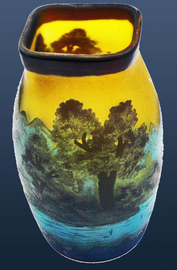Nr.: 285, Te koop aangeboden glaskunst van Galle, Omschrijving: Glas Vaas, Hoog 20 cm Breed 13 cm, Periode: Onbekend, , 