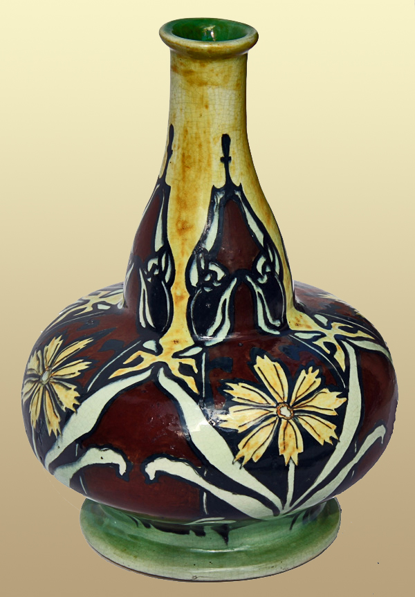 Nr.: 198, Already sold : decorative pottery made by Brantjes  Plateel bellyflask, (model 1030) , (decor A) , Height 21 cm , Diameter 15,5 cm , Year letter B , Decorator L. Huisenga