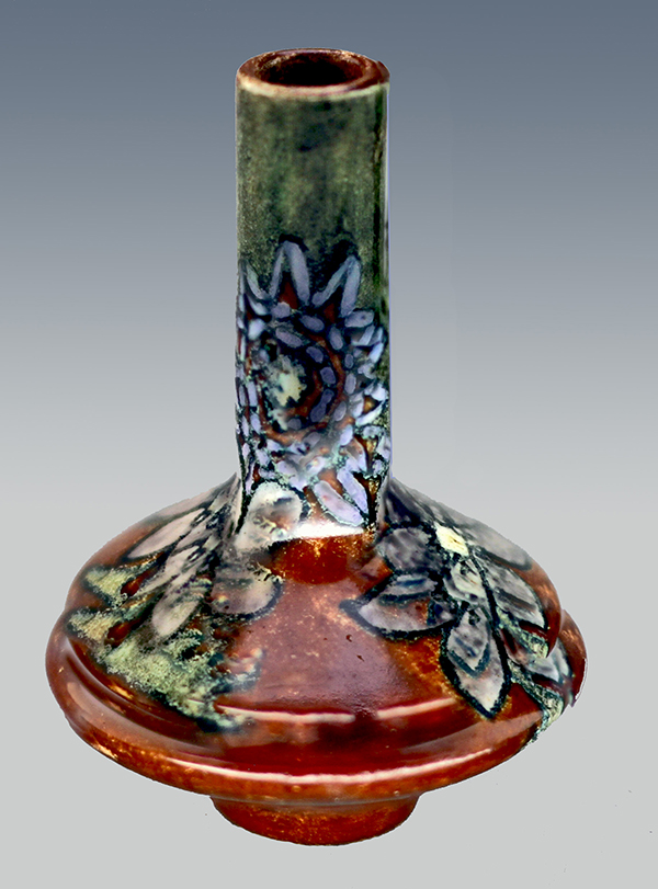 Nr.: 330, On offer a Holland Utrecht miniature vase