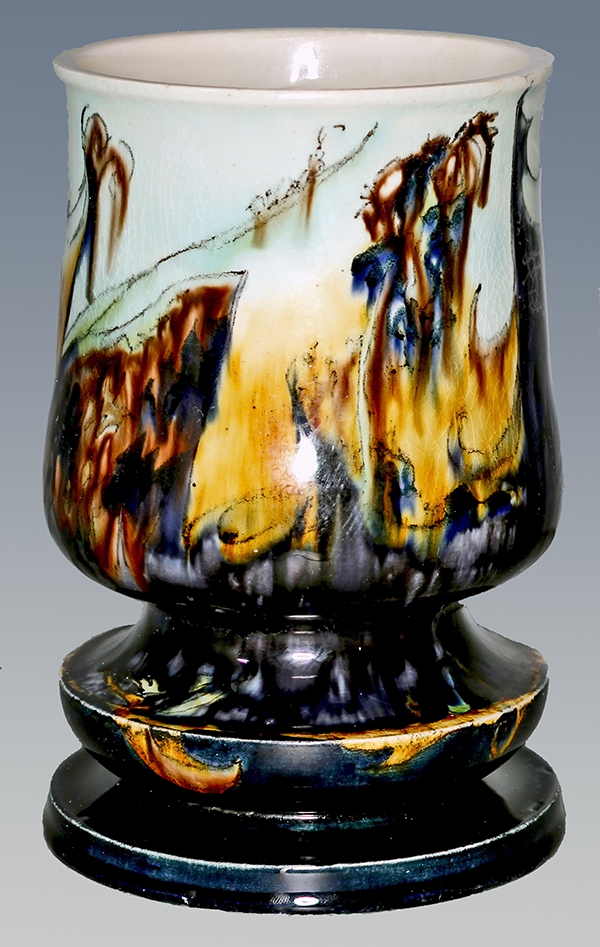Nr.: 391, On offer a Rozenburg Vase (missing lid)