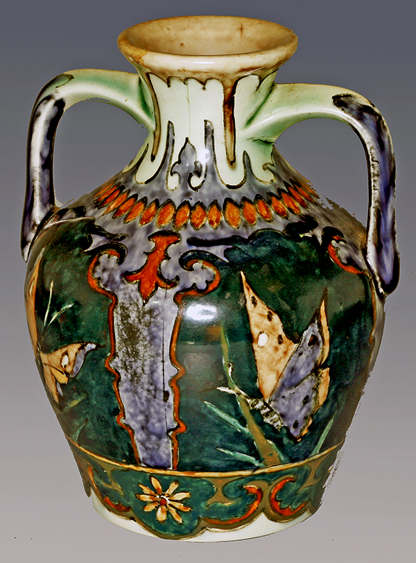 Nr.: 55, On offer decorative pottery made by Rozenburg, Description: Plateel Vase, Height 12,1 cm width 9,7 cm, period: Year 1894, Decorator : unknown, 